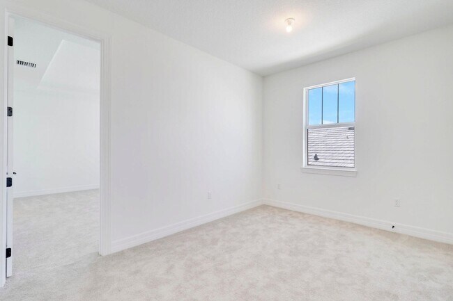 Building Photo - 10362 Northbrook Cir
