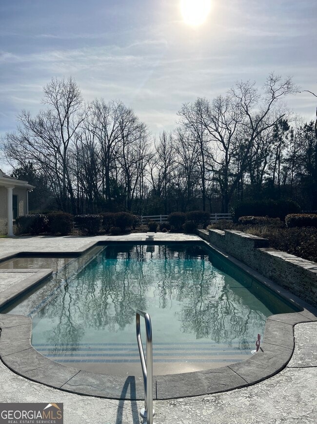 Building Photo - 87 Ridgeview Ln