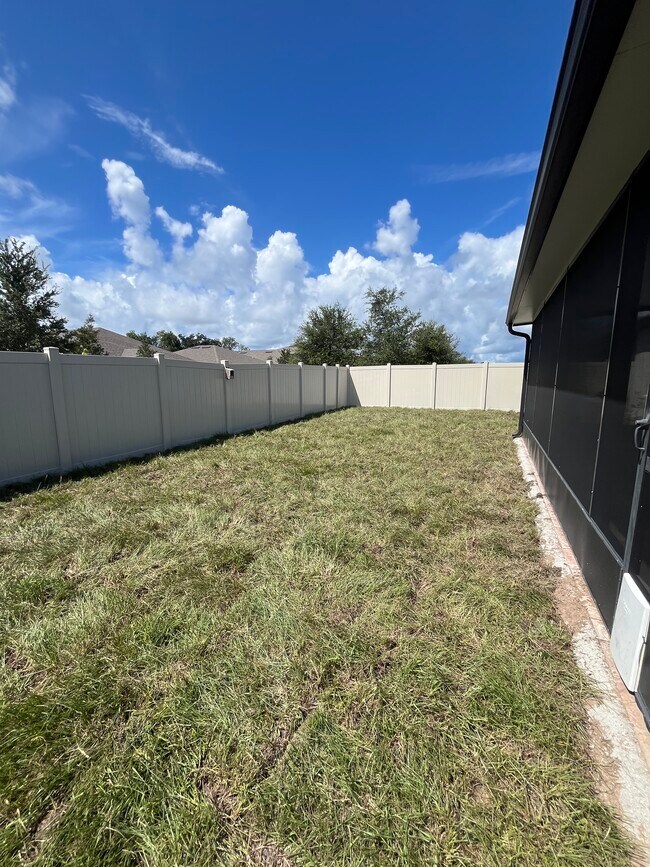 Building Photo - 377 Snook Pl