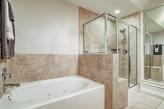Building Photo - 5806 Kansas St