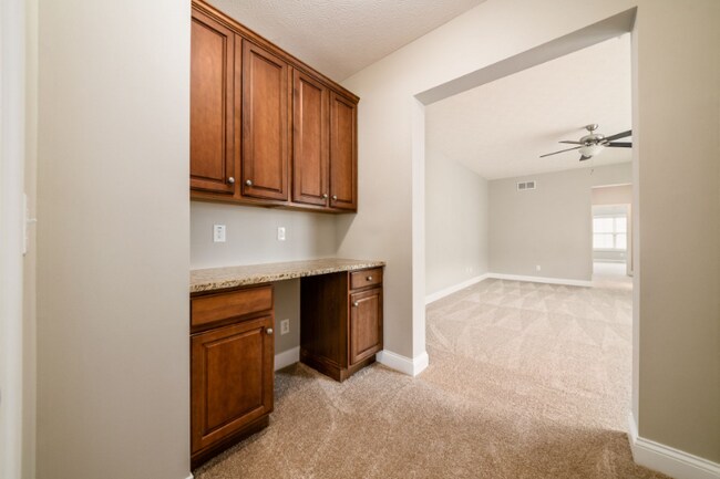 Building Photo - 4184 Hobbs Landing Dr W