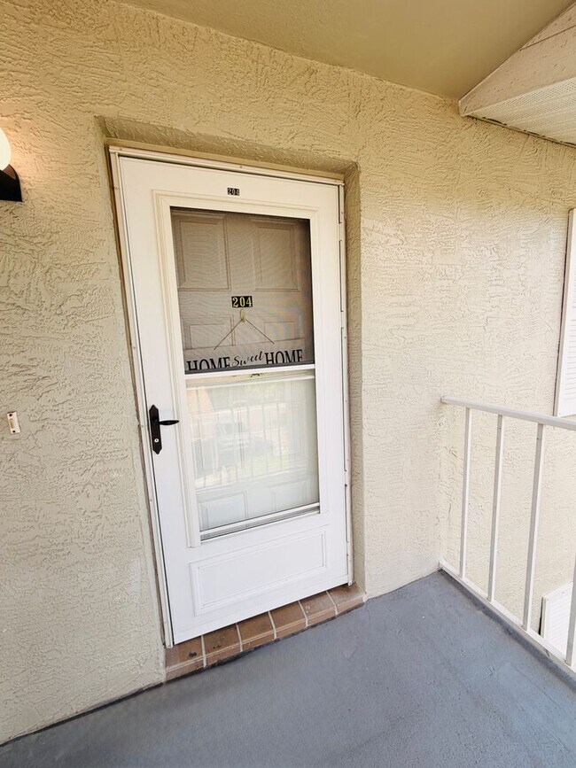 Building Photo - 1435 Millstream Ln