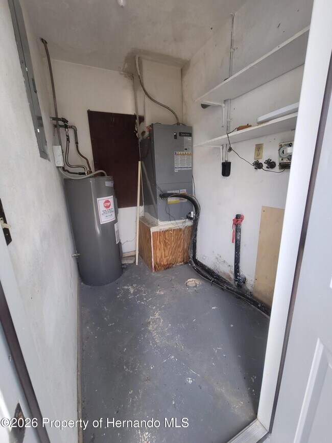 Building Photo - 513 Hollyhock Ln