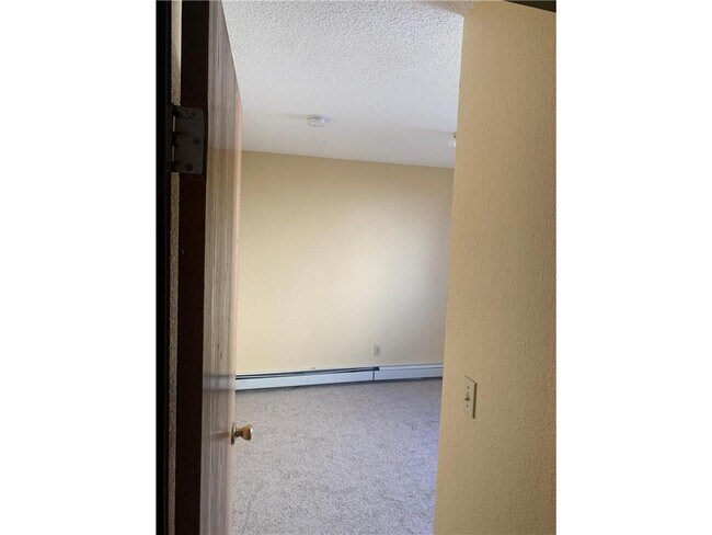 Building Photo - 1450 5th Ave S