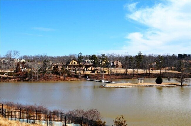 Building Photo - 6896 Big Sky Dr