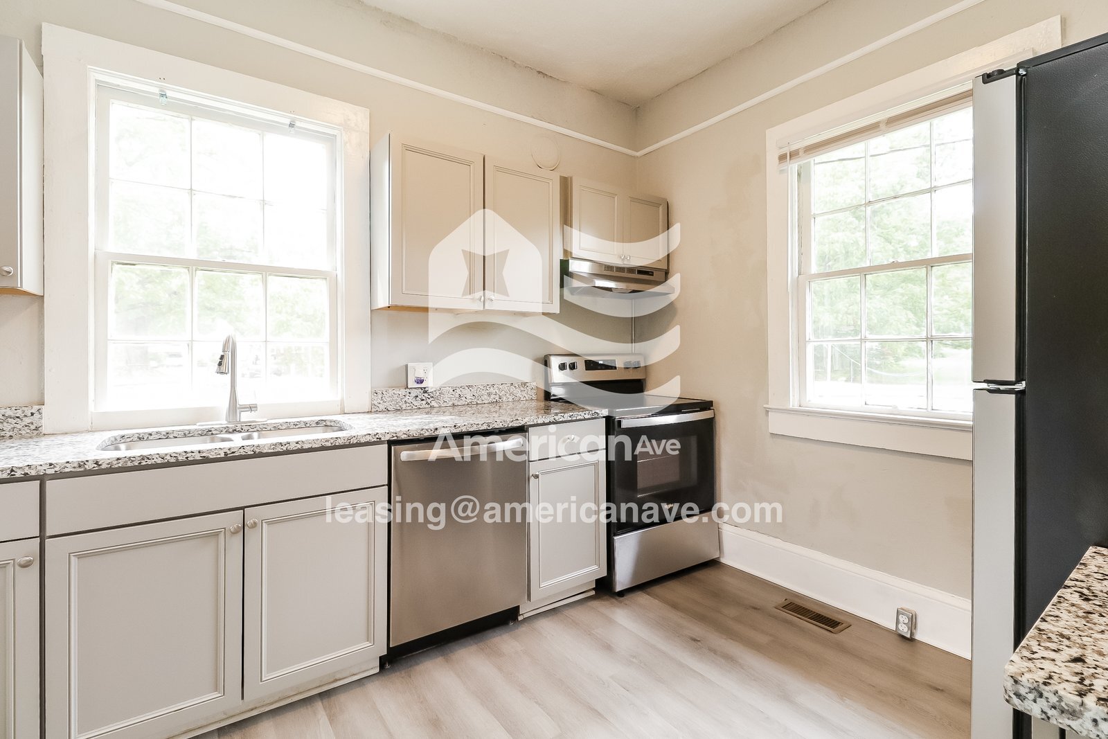 Building Photo - 806 Beech St
