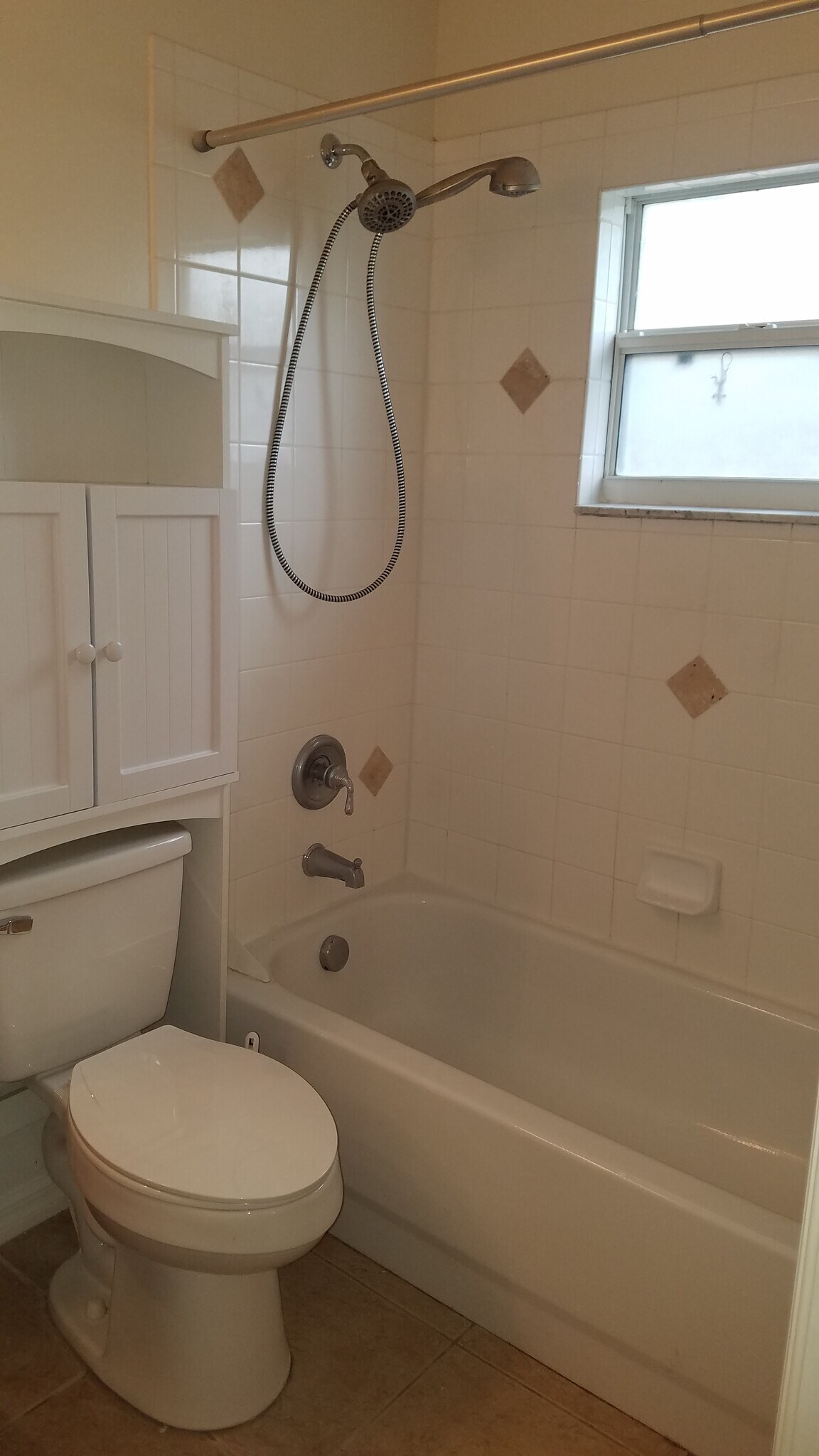 Building Photo - 2306 S Bumby Ave