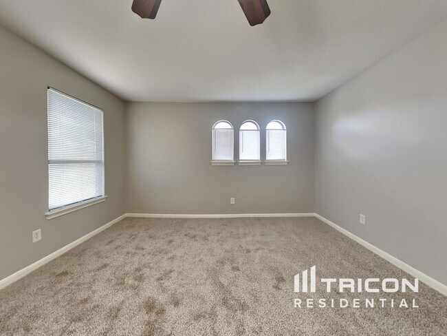 Building Photo - 7315 Rancho Mission Drive Houston TX