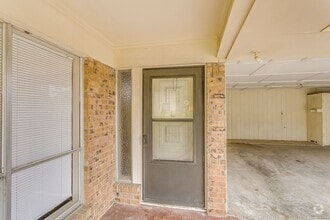 Building Photo - $99 FIRST MONTH'S RENT