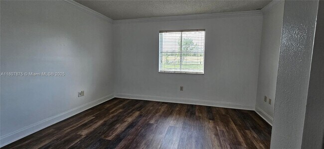 Building Photo - 4736 NW 114th Ave