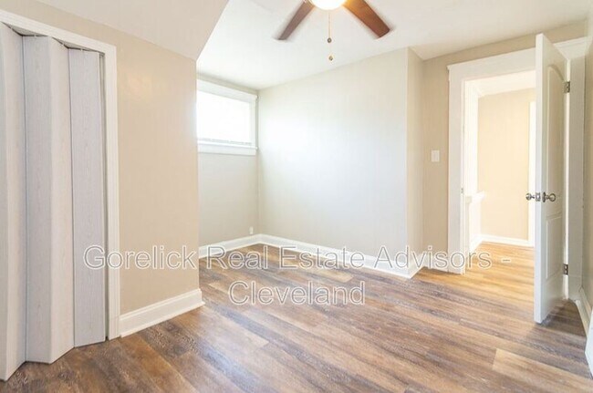 Building Photo - 1340 Sheffield Rd