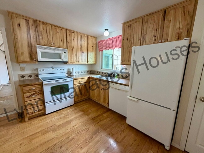 Building Photo - Single Family Home - Ready Now!