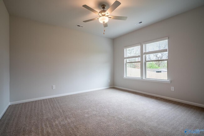 Building Photo - 14653 Mountain Strm Dr