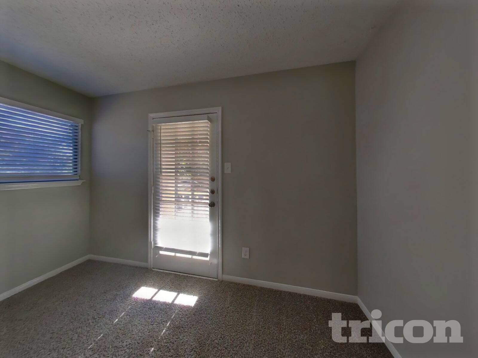 Building Photo - 12134 Quail Creek Dr