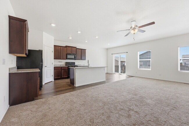 Building Photo - $2,295.95,  3 Bed, 2 Bath Home In Co Springs with Fenced in Yard!