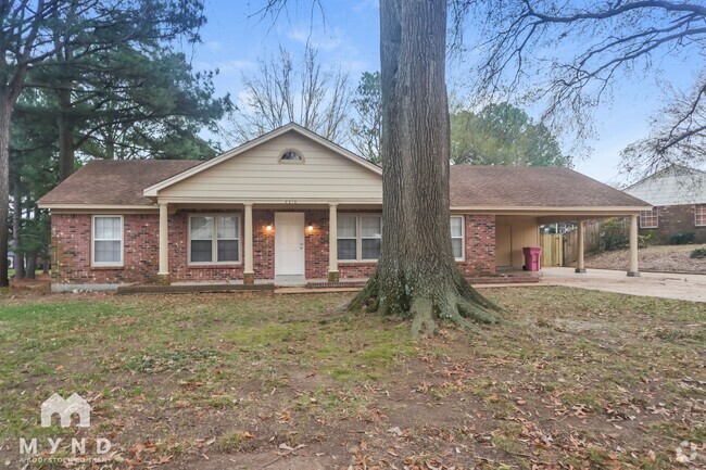 Building Photo - 8210 Danbury Cove