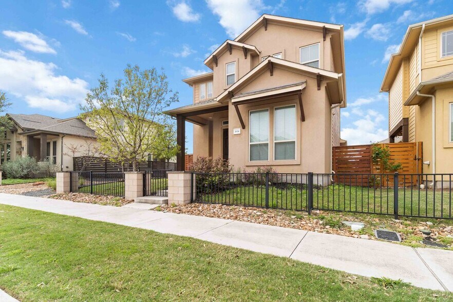 Building Photo - 1614 Frontier Valley Dr