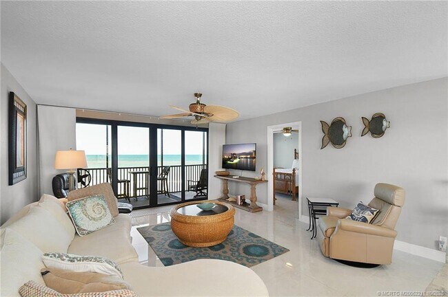 Building Photo - 2375 NE Ocean Blvd