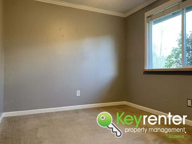 Building Photo - Beautiful 3Bed/2Bath Puyallup House!