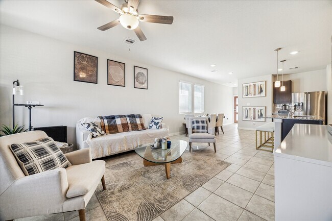 Building Photo - 5547 Madden Ln