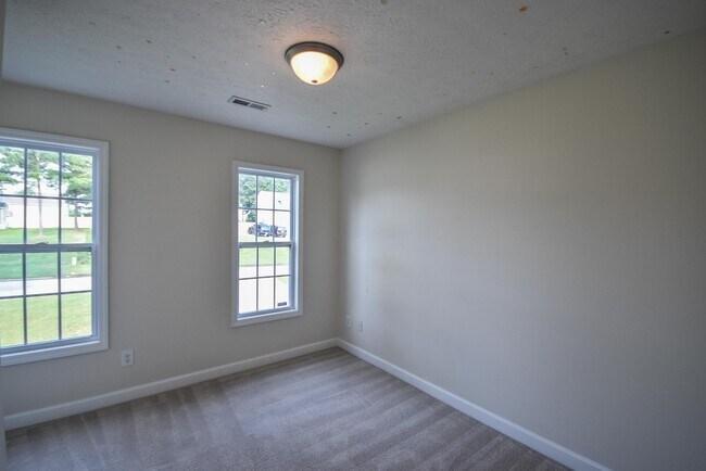 Building Photo - 217 Rolling Stone Ct