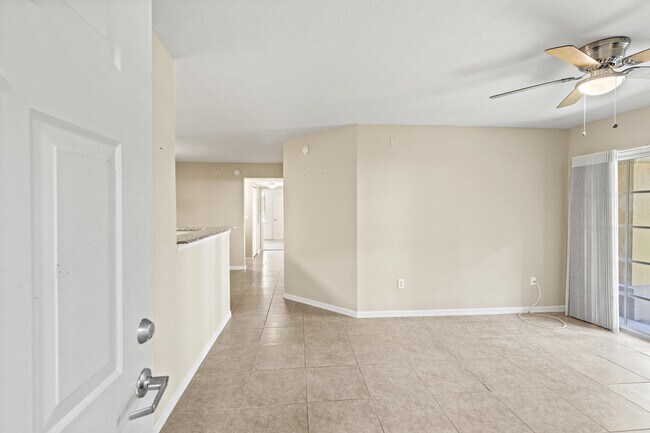 Building Photo - 6752 Heritage Grande