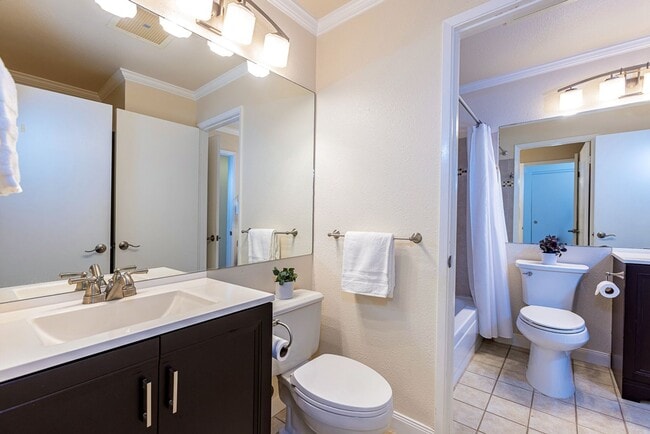 Building Photo - Unfurnished, 2 Bed, 1.5 Bath at Keonekai Villages