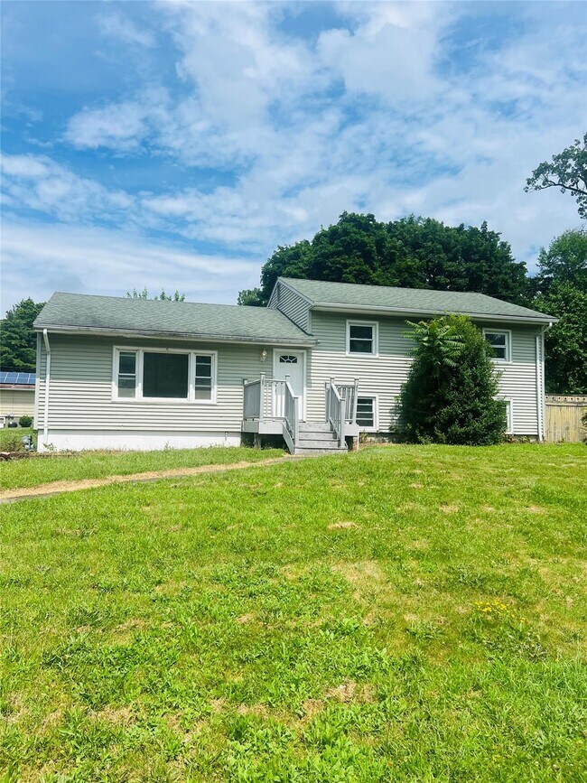 Primary Photo - 35 Hudson Dr