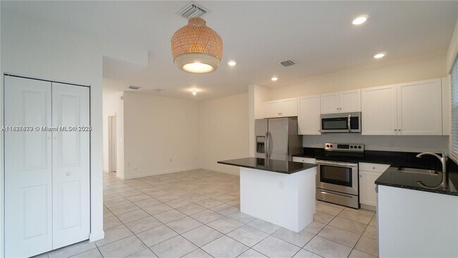 Building Photo - 11273 SW 249th St