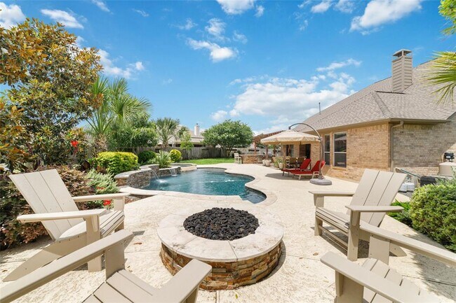 Building Photo - 25303 Hall Meadow Ln
