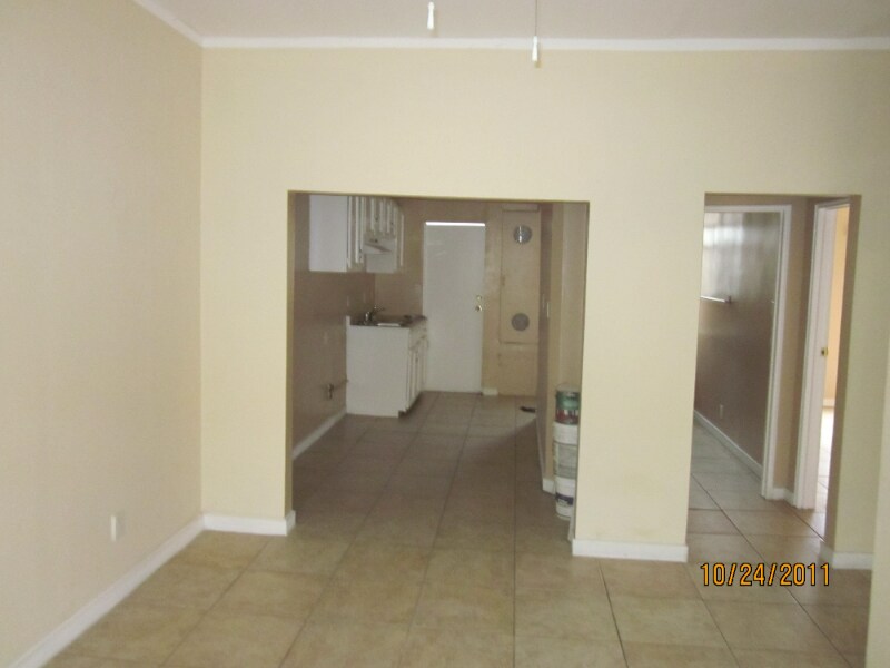Building Photo - 209 Columbia Pl