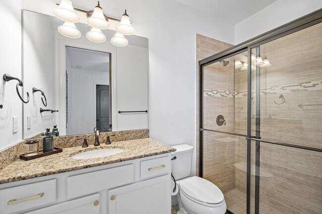 Building Photo - 210 Alcove Point Ln