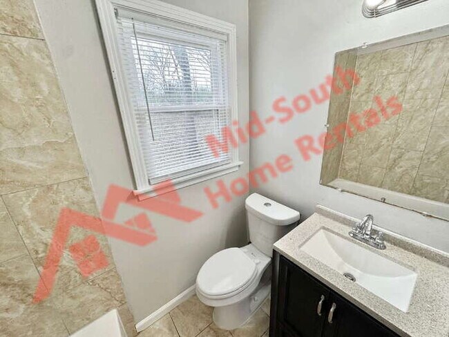 Building Photo - 1051 Mosby Rd