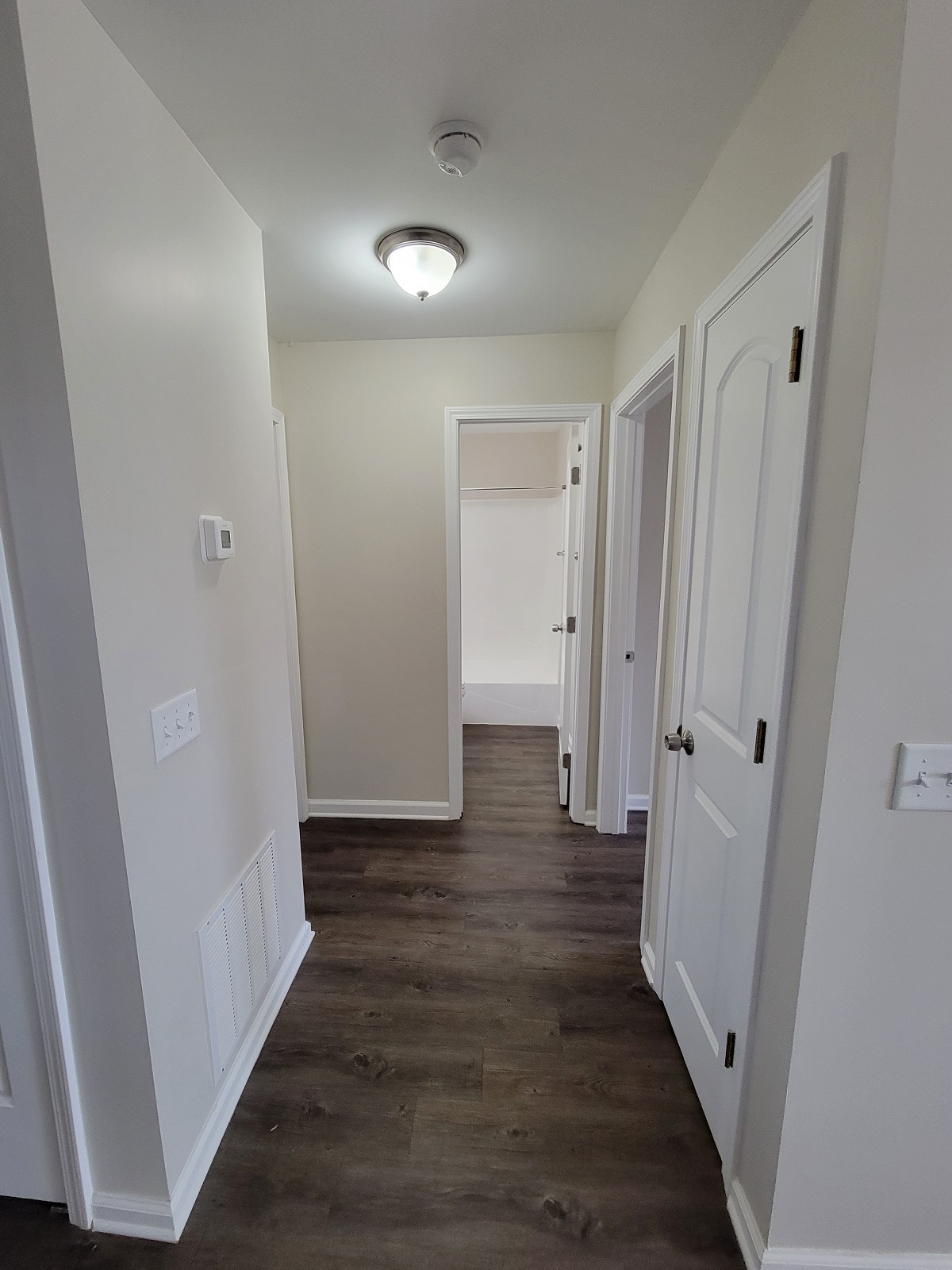 Building Photo - 5820 Hickory St