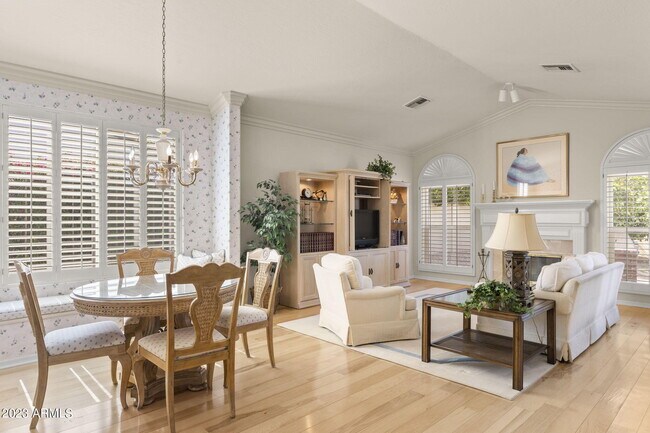 Building Photo - 10165 E Bella Vista Dr