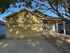 Building Photo - 7440 Montezuma St