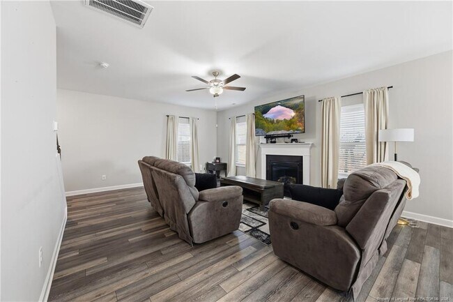 Building Photo - 4778 Woodline Dr