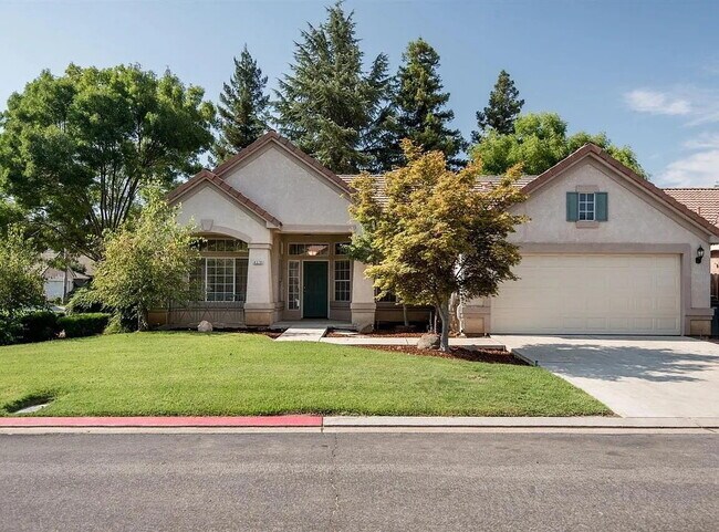 Building Photo - 4579 W Oak Park Dr