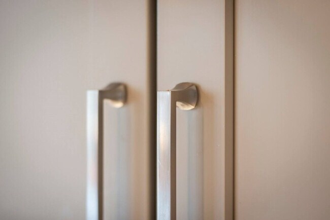 Building Photo - 350 East Ave