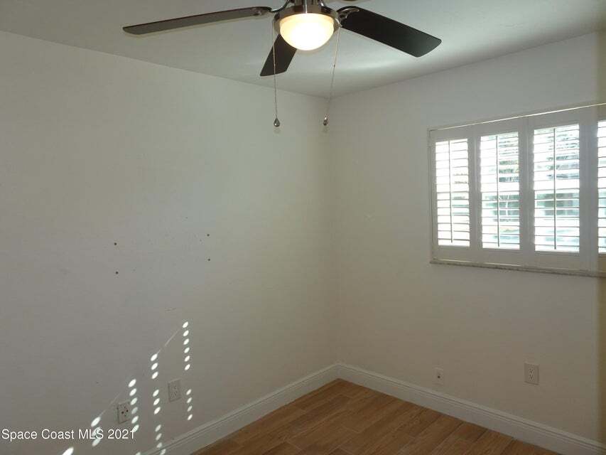 Building Photo - 901 Fairhaven St NE