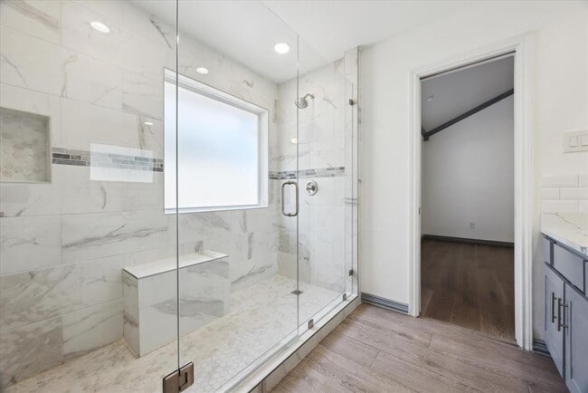 Building Photo - 4506 Glomar Ave