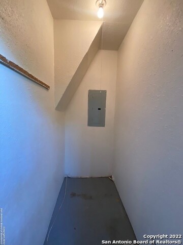 Building Photo - 11815 Vance Jackson Rd