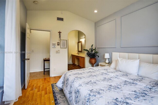 Building Photo - 13174 NW 9th Ct