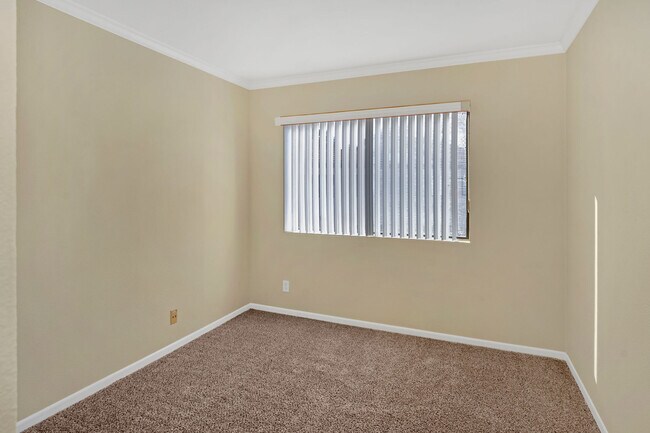 Building Photo - 21800 Marylee St