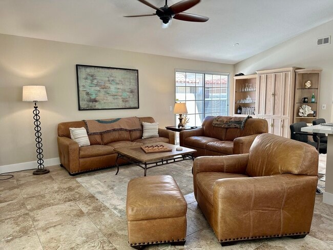 Building Photo - 43755 Cll Las Brisas W