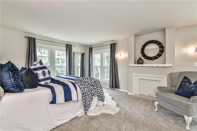 Building Photo - This is where timeless style meets today's conveniences.