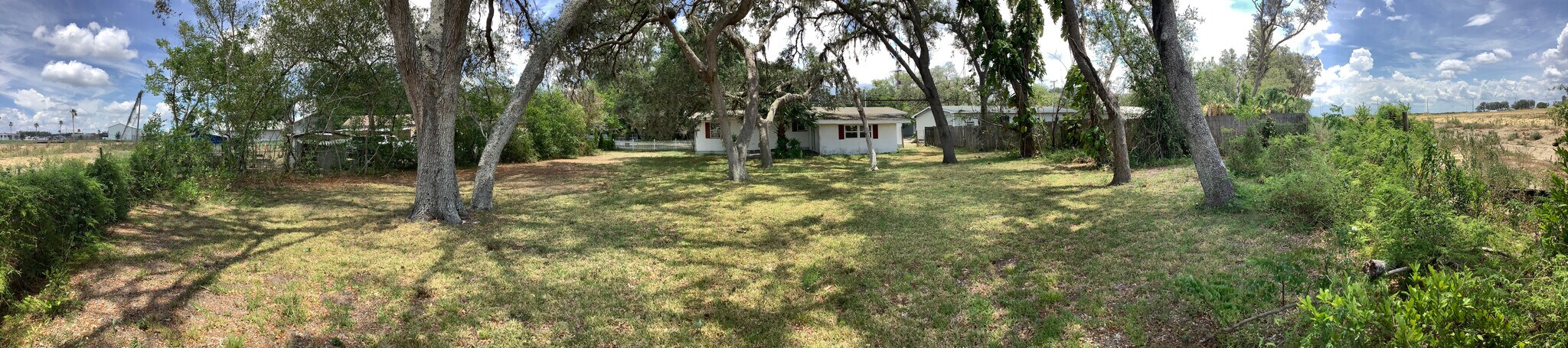 Backyard view facing the house. - 4513 Howard St