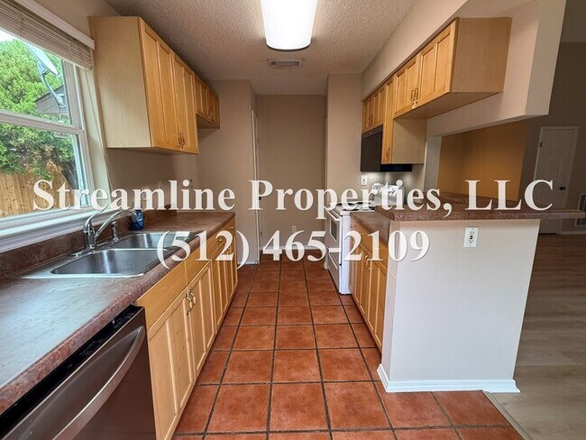 Building Photo - Charming 3 bedroom, 2 bath off Wells Branch