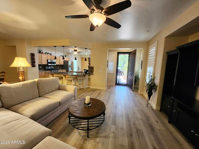 Building Photo - 12864 W Hedge Hog Pl