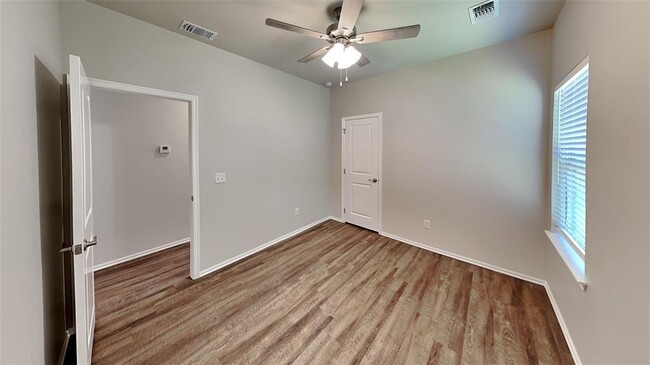 Building Photo - 12525 Florence Ln